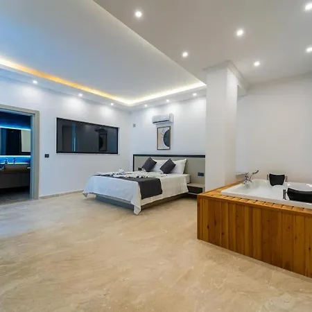 Lueks Tatil Villasi Oezel Havuzlu Horyes كاس