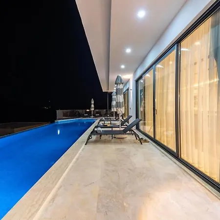 Lueks Tatil Villasi Oezel Havuzlu Horyes فيلة كاس