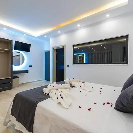 Lueks Tatil Villasi Oezel Havuzlu Horyes كاس
