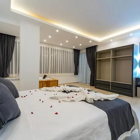 Lueks Tatil Villasi Oezel Havuzlu Horyes 别墅 卡斯