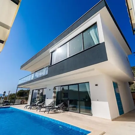 Lueks Tatil Villasi Oezel Havuzlu Horyes 卡斯