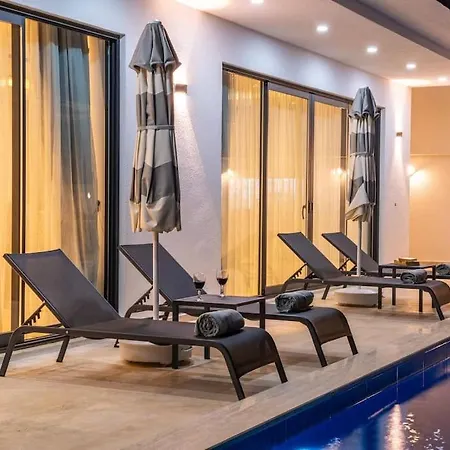 Lueks Tatil Villasi Oezel Havuzlu Horyes *