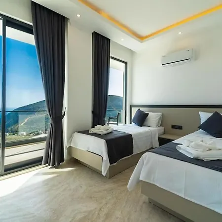 Lueks Tatil Villasi Oezel Havuzlu Horyes Vila Kaş