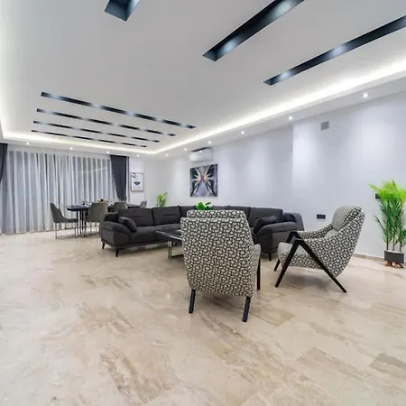 Lueks Tatil Villasi Oezel Havuzlu Horyes Vila *