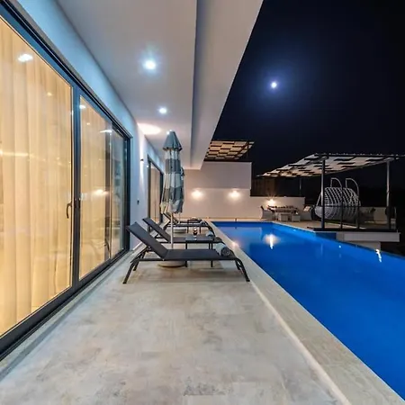 Lueks Tatil Villasi Oezel Havuzlu Horyes Kaş