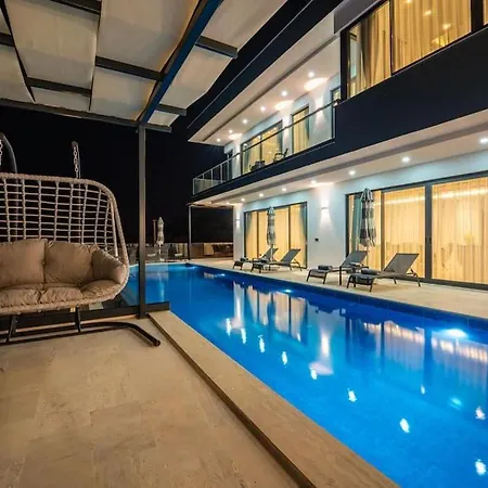Lueks Tatil Villasi Oezel Havuzlu Horyes *